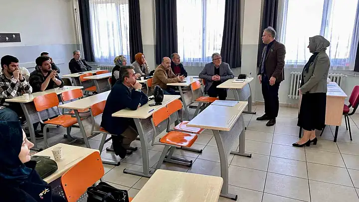 Öğretmenlere 'Din, Ahlak ve Değer Öğretimi' semineri