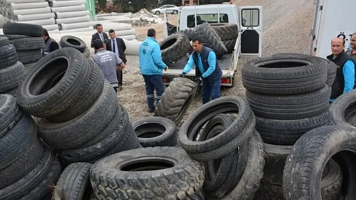Ömrünü tamamlayan lastikler geri dönüşümle ekonomiye kazandırıldı