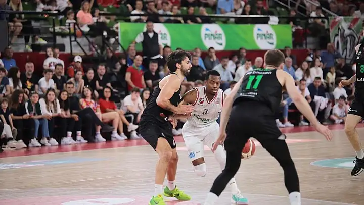 Pınar Karşıyakalı Eric McCollum, haftanın oyuncusu seçildi