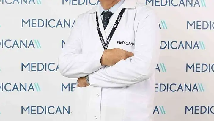 Prof. Dr. Reşit Mıstık: 'Korona virüs yayılmaya devam ettiği sürece yeni varyant ve mutasyonlar göreceğiz'