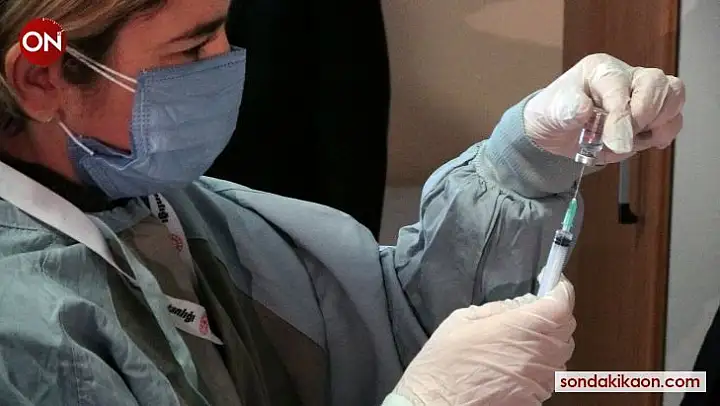 Prof. Dr. Şener'den Covid-19 aşılarıyla ilgili önemli açıklama