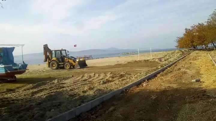 Sahil düzenlemede sıra Erdek'te