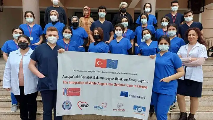 Sarıgöl'ün beyaz melekleri Almanya'da 'Yaşlı bakımı' staj çalışması yapacak