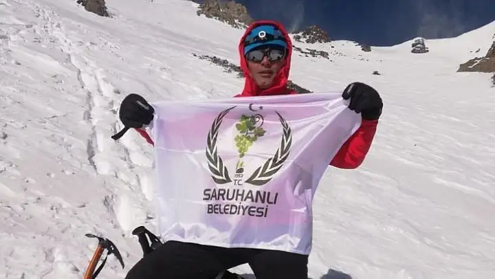 Saruhanlı Belediyesi Erciyes'in zirvesinde