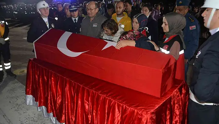 Şehit Baybörü'nün naaşı Ankara'ya uğurlandı