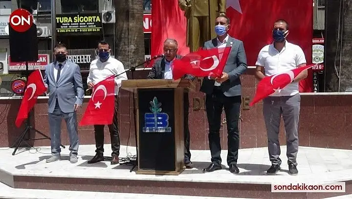 Siyasi partilerden Edremit'te İsrail'i Kınama ve Filistin'e destek açıklaması