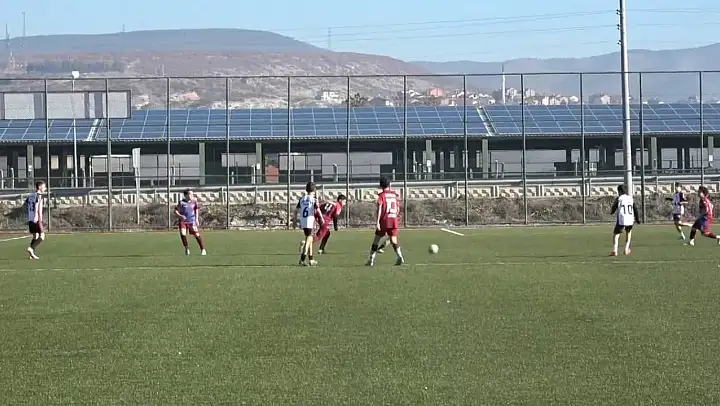 Sömestr tatilinde minik futbolcular için heyecan dolu bir turnuva düzenlendi