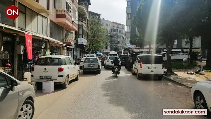 Tam kapanma öncesinde Erdek en hareketli saatlerini yaşadı