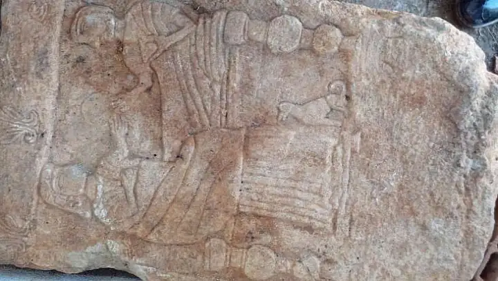 Tarihi eser kaçakçıları jandarmaya yakalandı