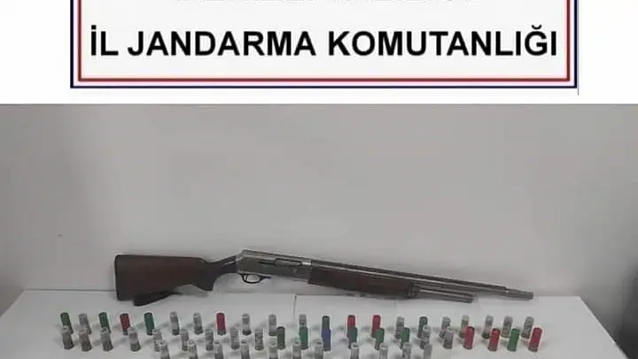 Tarihi eser ve çalıntı motosiklete müşteri ararken yakalandı