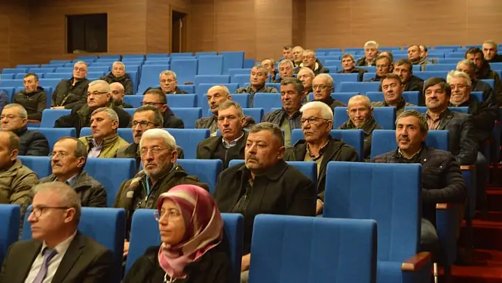 Tavşanlı'da köy muhtarları ile muhtemel afetlere karşı alınacak tedbirler görüşüldü