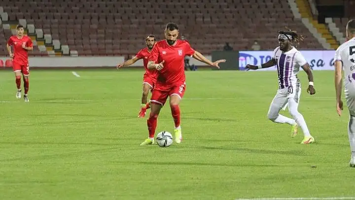 TFF 1. Lig: Balıkesirspor: 1 - Keçiörengücü: 0 (İlk yarı sonucu)