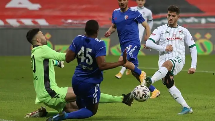 TFF 1. Lig: Bursaspor: 1 - Ankaraspor: 1 (İlk yarı sonucu)