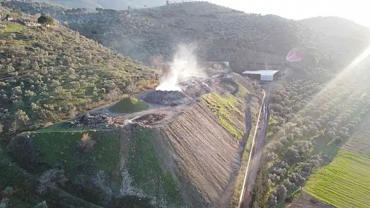 Tire'de madende zehirlenen 2 işçi hastaneye kaldırıldı