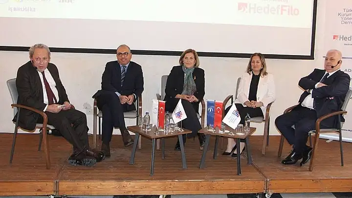 TKYD Anadolu Seminerleri'nin yeni yılda ilk durağı İzmir oldu