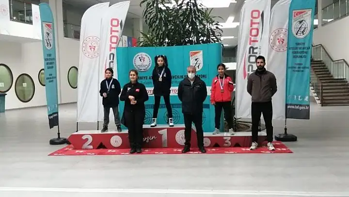 Türkiye Havalı Silahlar Türkiye Şampiyonası'nda Aydınlı sporcular önemli başarılar elde etti