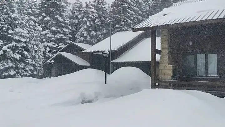 Uludağ'a mart karı yağdı