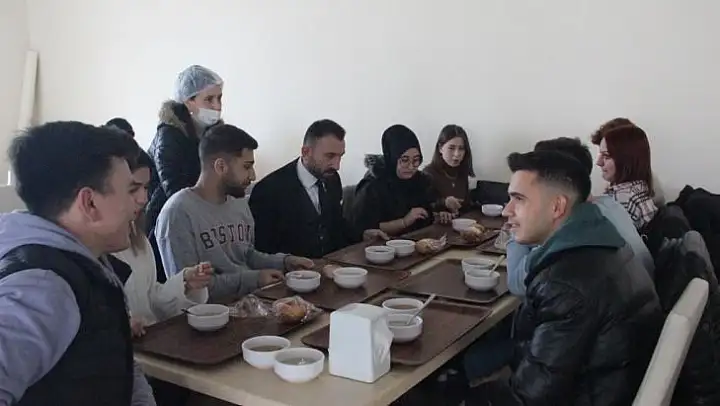 Uygulamalı Bilimler Fakültesi öğrencileri, Çanakkale ruhunu yaşattılar.