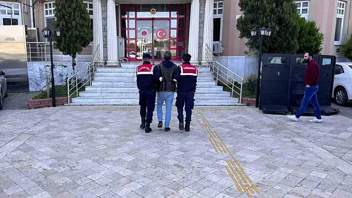 Uyuşturucu kullanırken suçüstü yakalandı
