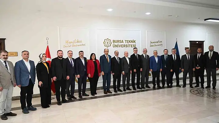 Uzay ve savunma alanındaki genç projelere Ak Parti'den yakın takip