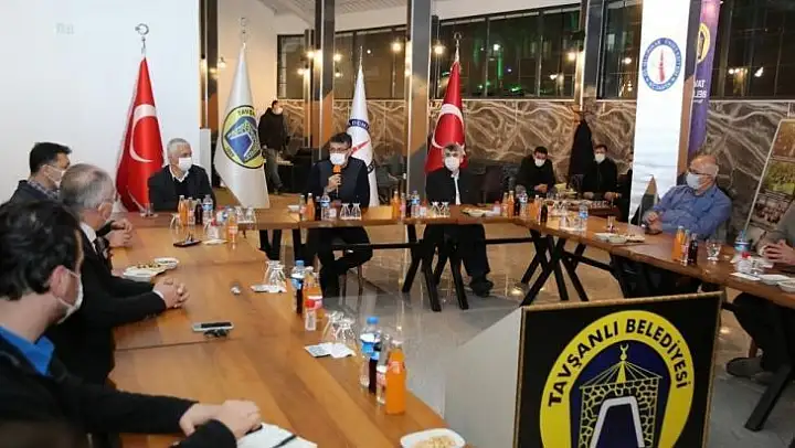 Vali Çelik: 'Türkiye genç nüfus oranıyla dünyanın önde gelen ülkelerinden biri'