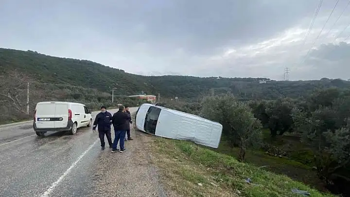 Yağmurla gelen kaza: 2 yaralı