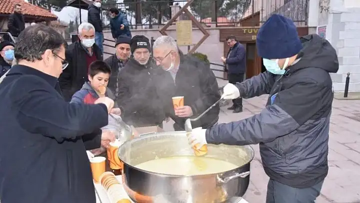 Yeni yılın ilk sabahında camiler doldu