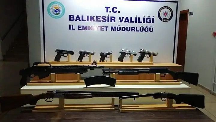 Yılbaşı gecesi huzur ve güvenliğin sağlanması için 22 ekip görev aldı