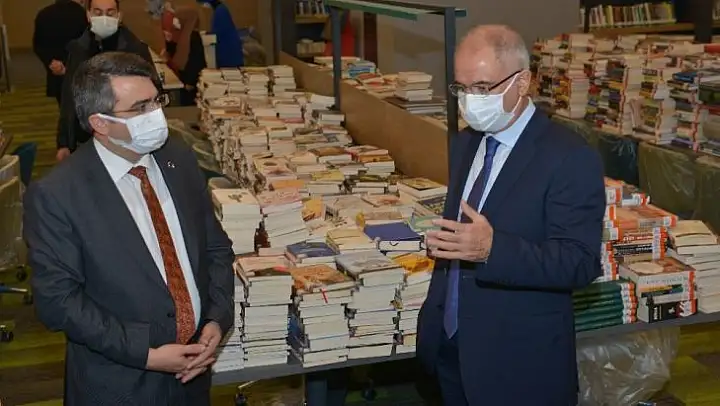 Yıldırım'ın 'Uyumayan kütüphanesi'ne tam not