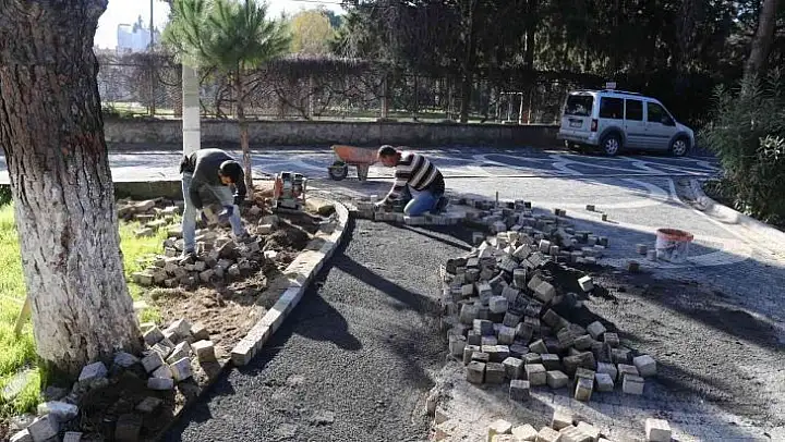 Yol tamiratları devam ediyor