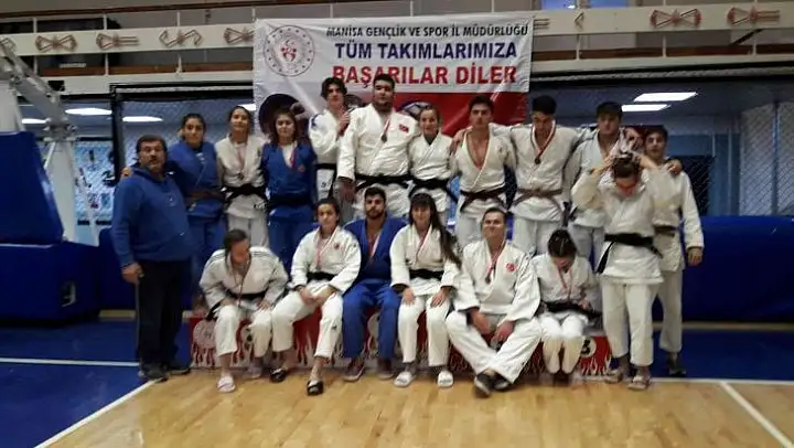 Yunusmereli judocular 18 madalyayla Ankara biletini aldı