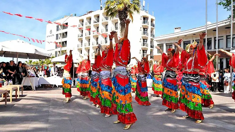 Çeşme'de Turizm Haftası coşkuyla başladı