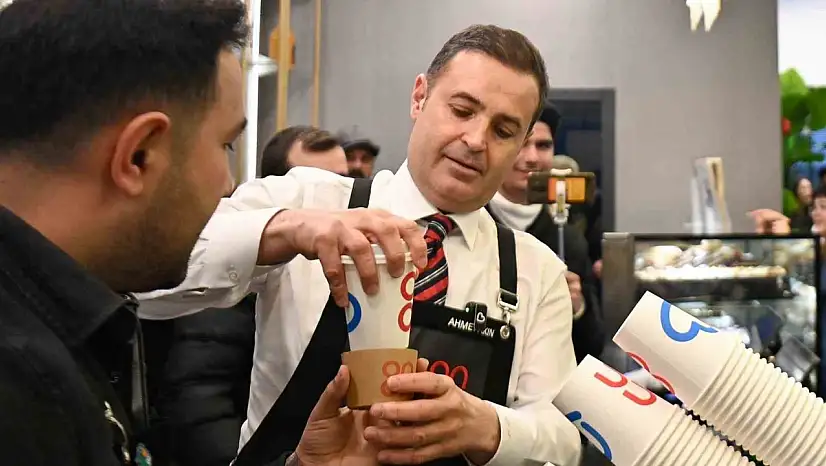 On On Kafe'nin yeni şubesi Paşaalanı'nda açıldı