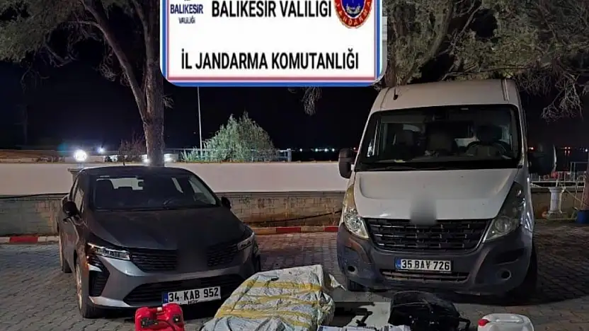 Ayvalık'ta 22 düzensiz göçmen yakalandı