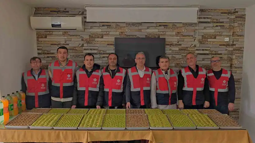 Balıkesir'de 500 mahkûma tatlı dağıtıldı