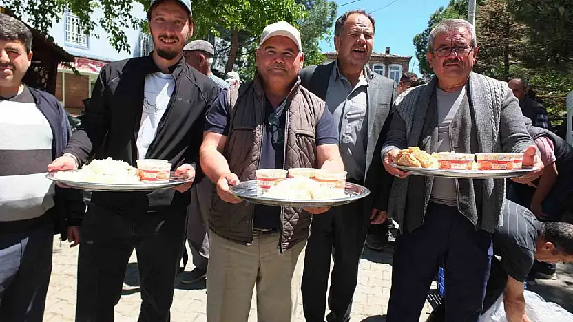 Balıkesir'de çiftçi hayrı 2 bin kişiyi buluşturdu