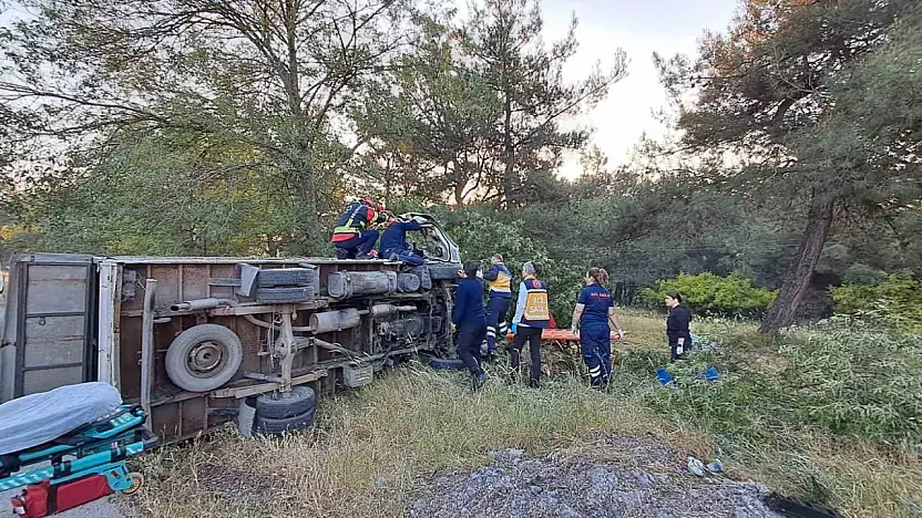 Balıkesir'de kamyonet kaza sonucu ters döndü 1 yaralı