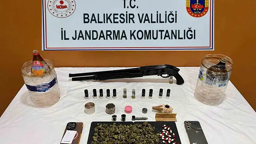 Balıkesir'de uyuşturucuya geçit yok: 2 şüpheli gözaltına alındı