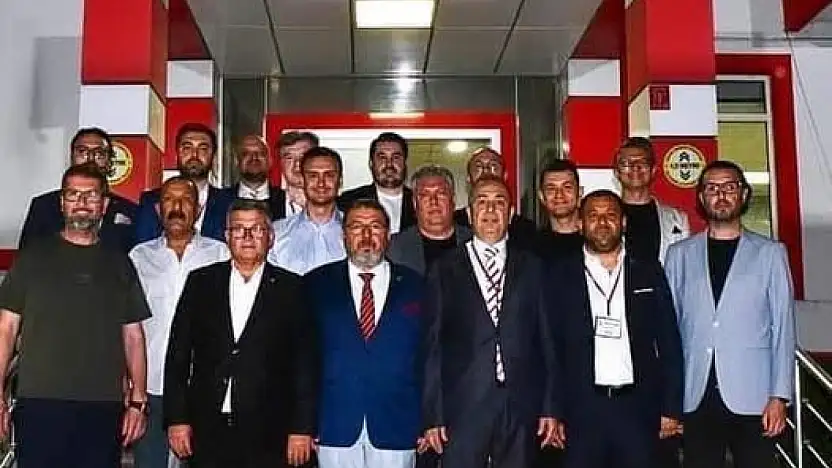Balıkesirspor'da Başkan Abdullah Bekki ile devam kararı