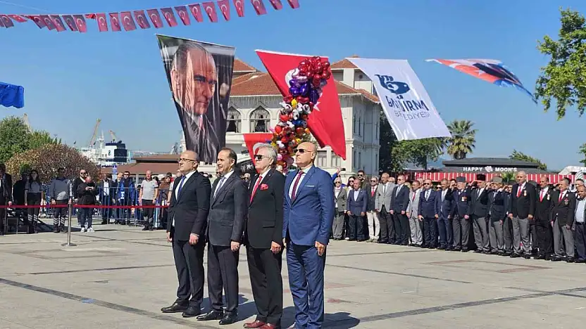 Bandırma'da 19 Mayıs törenle kutlandı