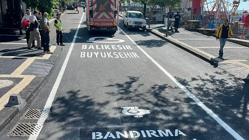 Bandırma'da Mehmetçik Caddesi yenilendi
