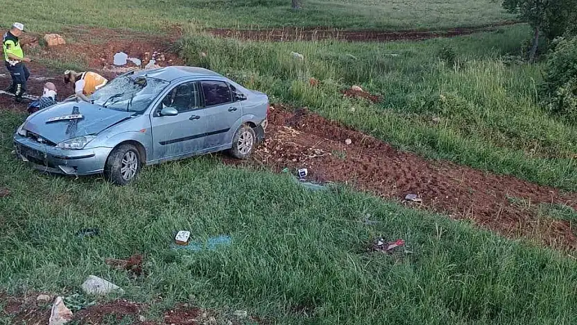 Dursunbey'de otomobil şarampole uçtu 3 yaralı