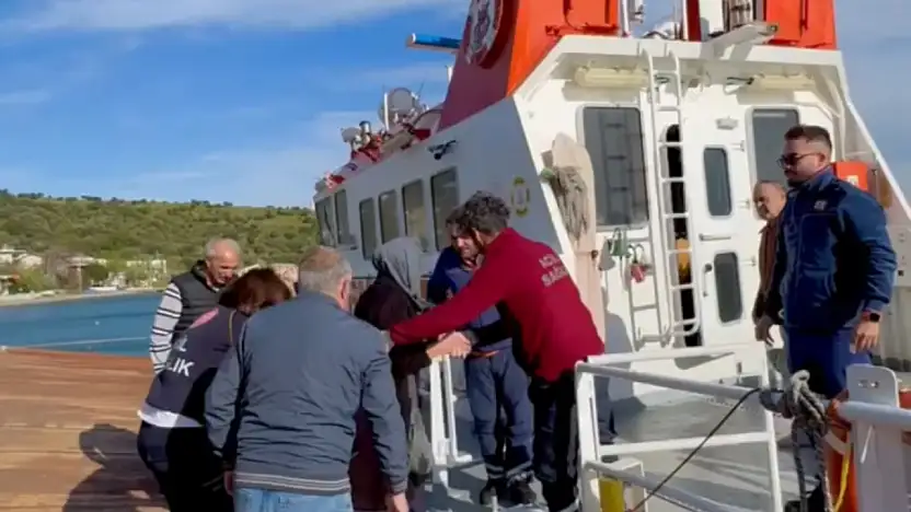 Erdek'te fırtınaya rağmen hasta tahliyesi gerçekleştirildi