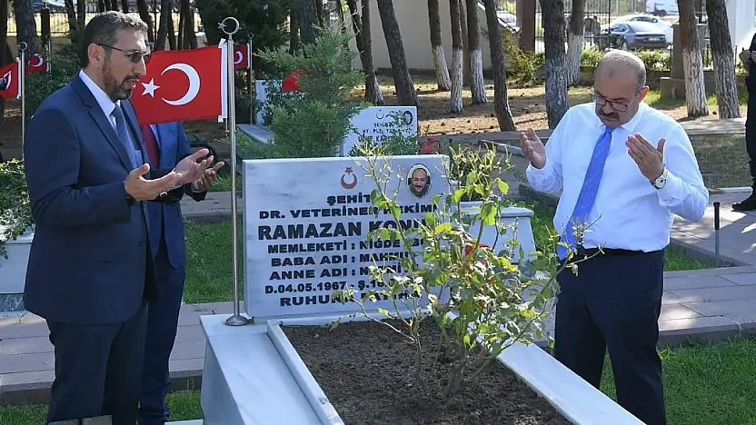 Vali Ustaoğlu'ndan 15 Temmuz şehidinin ailesine ziyaret