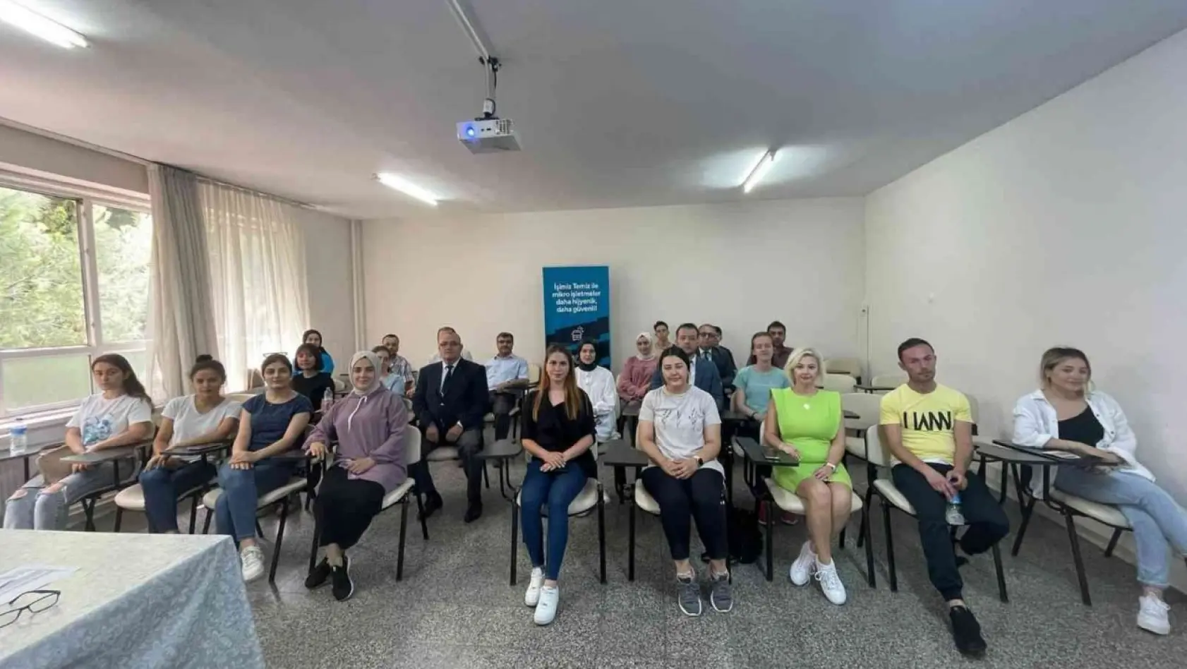 'İşimiz Temiz Projesi' eğitimleri İzmir'de devam ediyor