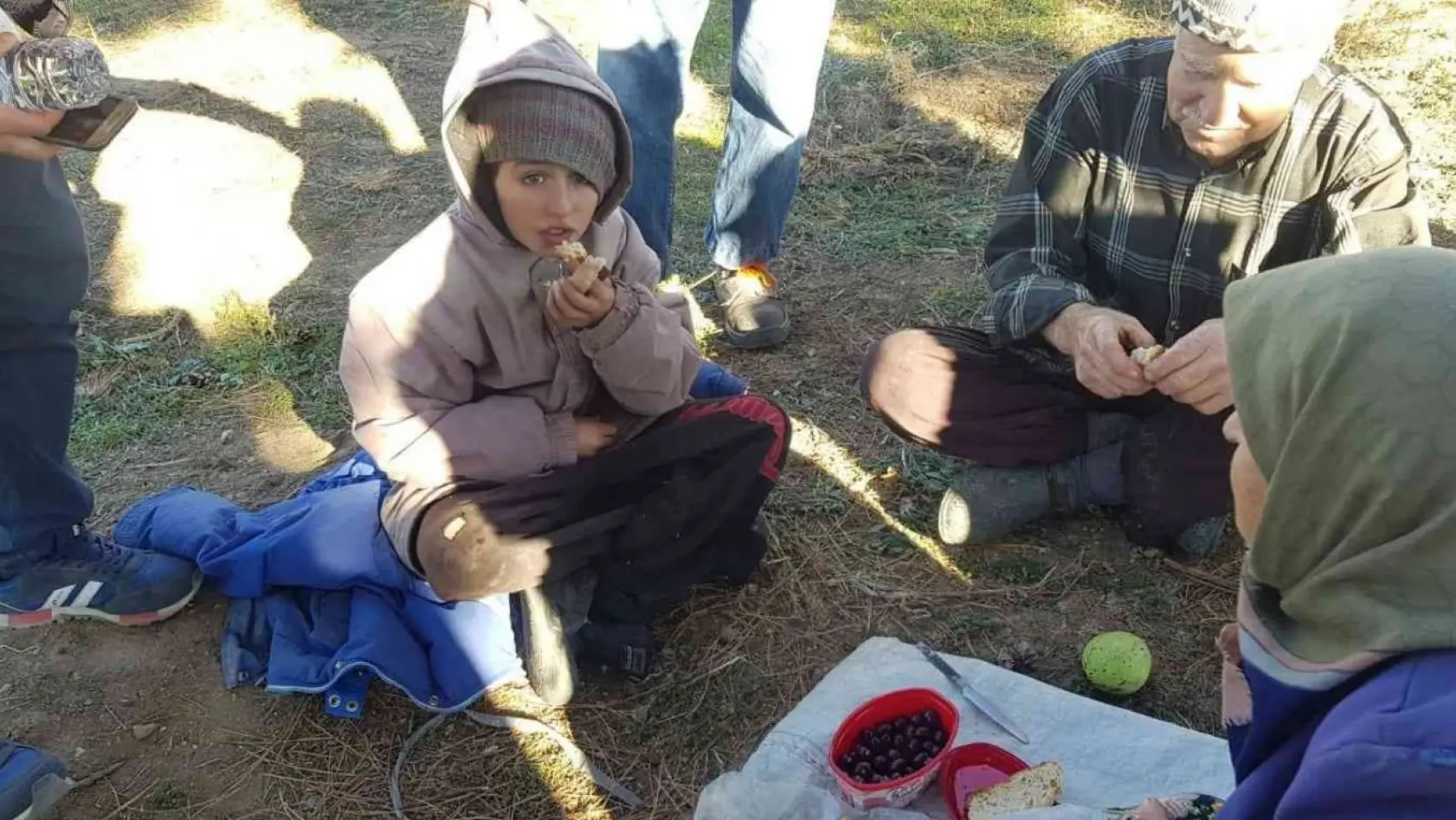 2 gündür ormanda kayıp olan çocuğu jandarma ekipleri buldu