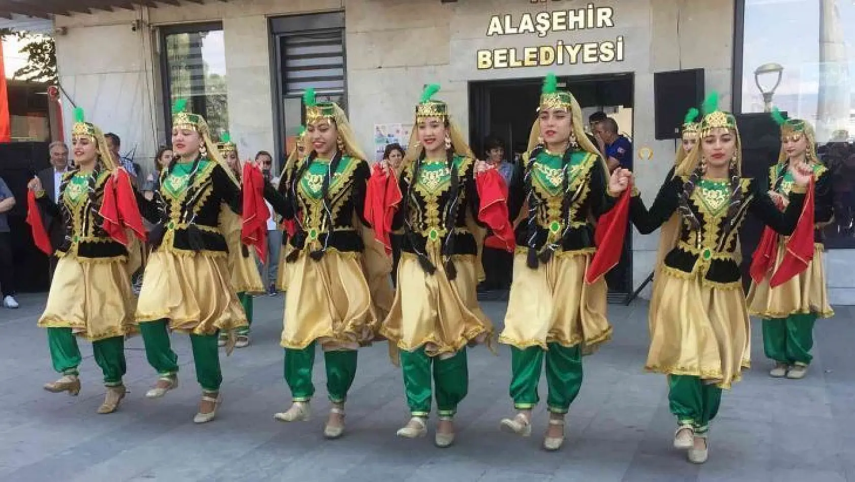 Alaşehir'de 'Gençlik Yürüyüşü' yapıldı