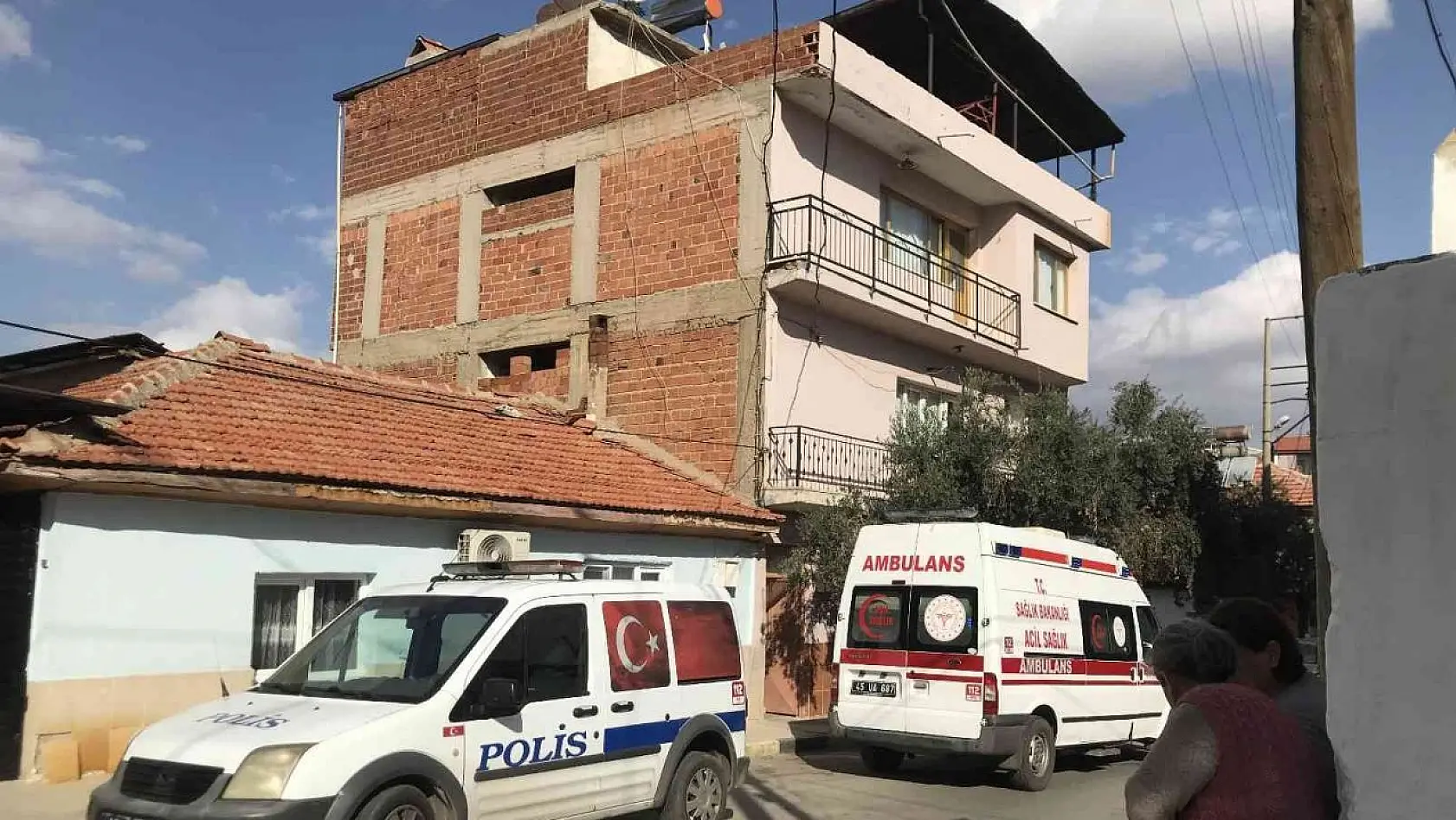 Alaşehir'de 28 yaşındaki genç kalp krizinden hayatını kaybetti