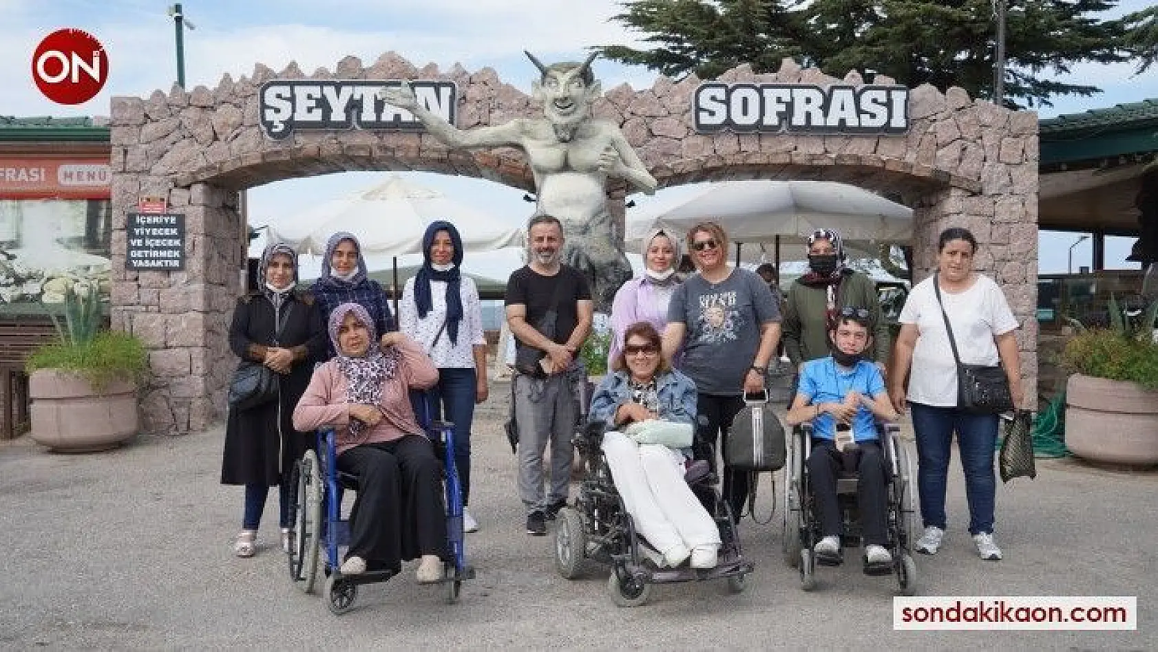 Altıeylül'den engelli vatandaşlar ve ailelerine gezi