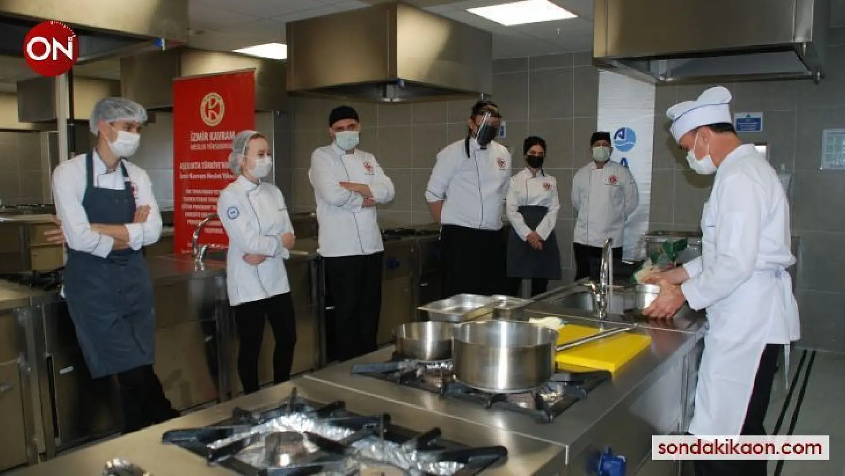 Aşçılık Programı öğrencilerine 'gemi aşçılığı' eğitimi